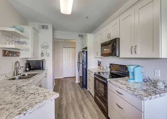 First-floor W/ Pool Access In Mesa! Ferienhaus Mesa