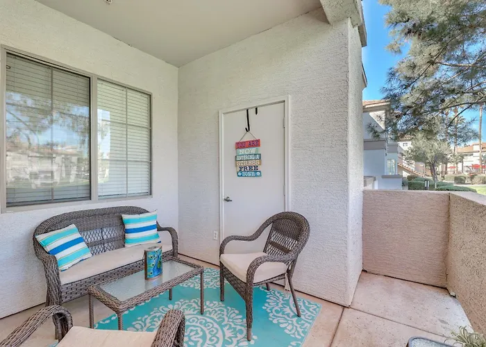 First-floor W/ Pool Access In Mesa! *