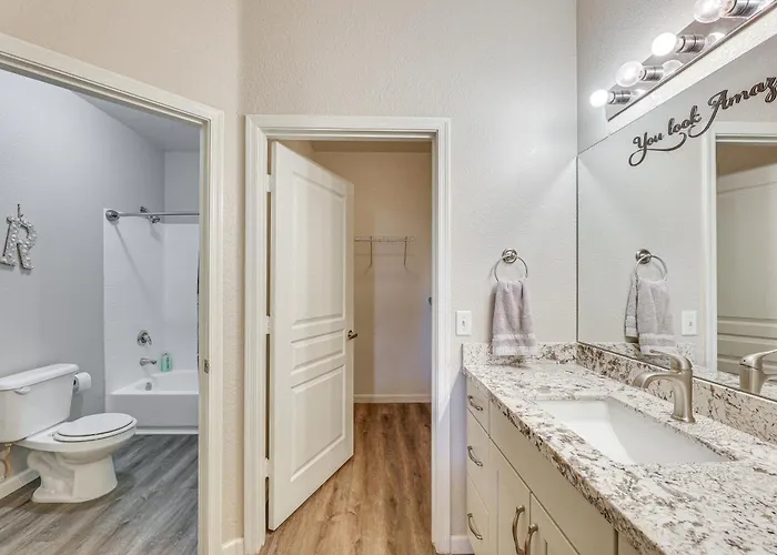 Ferienhaus First-floor W/ Pool Access In Mesa!